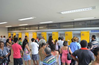 DINHEIRO: 45,2 milhões de brasileiros considerados de baixa renda foram aprovadas para receber o auxílio emergencial de R$ 600 do governo federal