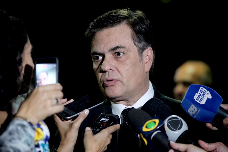 Senador Cássio condena vandalismo das manifestações de Brasília nesta quarta