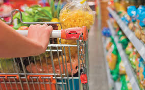 Preço da cesta básica pode variar até 56,56% em supermercados da Capital