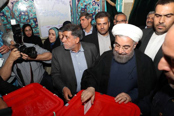 De tendência moderada,Hassan Rouhani é reeleito presidente do Irã