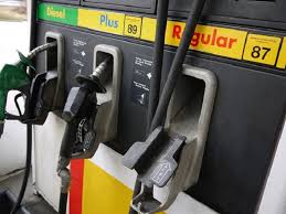 REAJUSTE: Petrobras anuncia novo aumento para o diesel e a gasolina