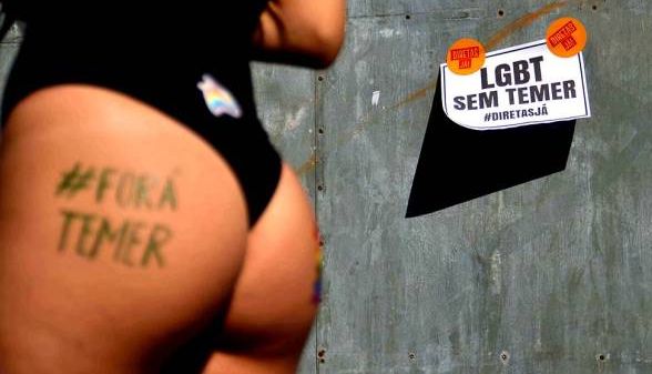 ‘Fora Temer’ na Parada do Orgulho LGBT em São Paulo