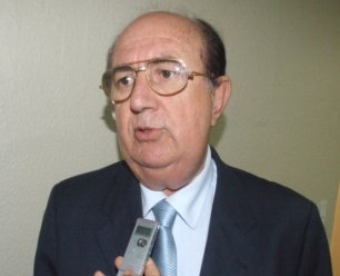 Ex-prefeito Dinaldo Wanderley é inocentado em processo de improbidade administrativa