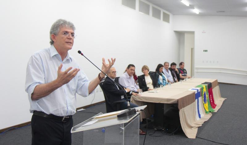 Governador Ricardo lança 2ª edição do Gira Mundo Finlândia com 55 vagas para profissionais da educação