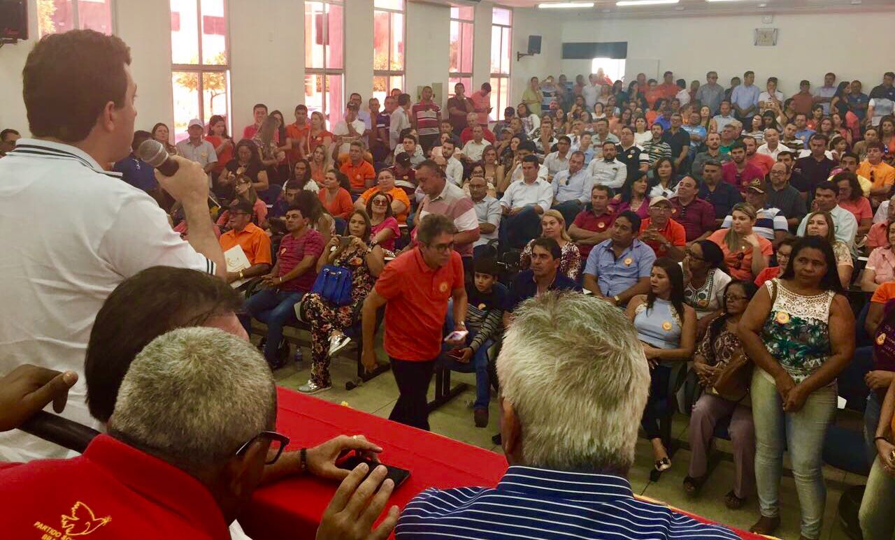 Gervásio participa de encontro do PSB em Patos e destaca obras do governo no Sertão da Paraíba