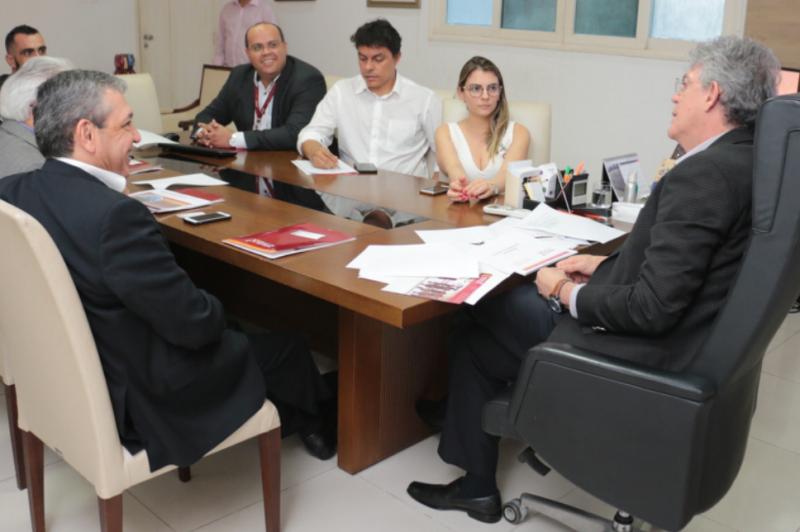 Governador Ricardo discute parcerias com o Banco do Nordeste para captação de recursos através do FNE