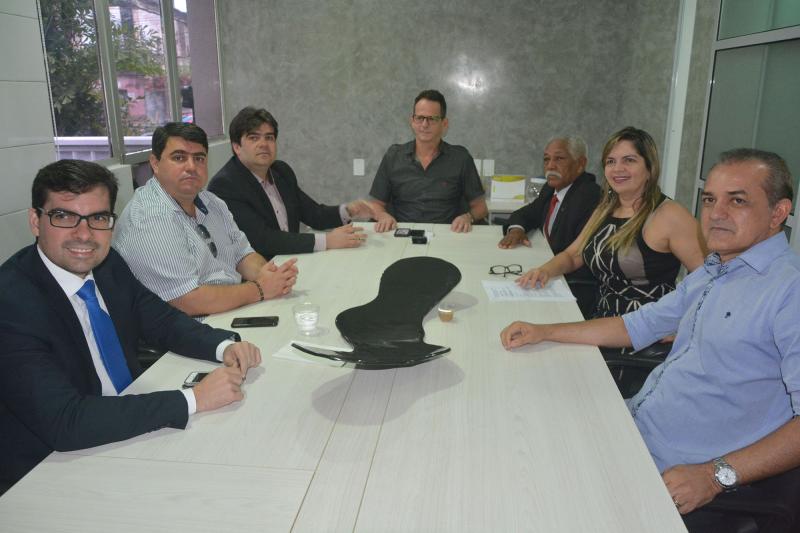 Mesa Diretora da Câmara de JP se reúne para avaliar pedido de João Almeida que quer  anulação de eleição