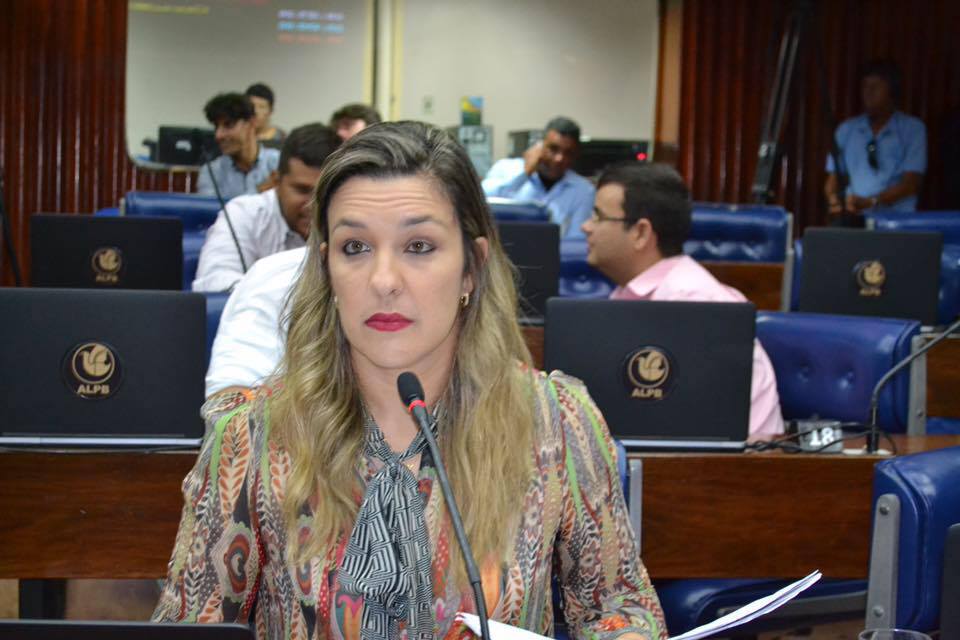 Deputada Camila denuncia alto índice de violência contra as mulheres na Paraíba