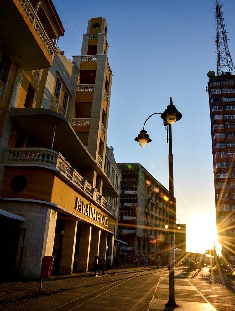 AL-PB realiza exposição fotográfica que celebra 432 anos de João Pessoa, Centro Administrativo no Ponto de Cem Réis