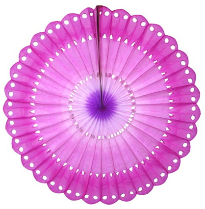 Câmara de João Pessoa celebra 11 anos da 'Lei Maria da Penha' com fachada em tons de lilás