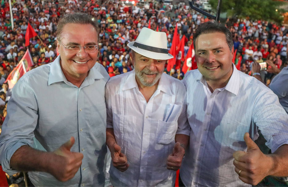 ARAPIRACA/ALAGOAS 23-08-2017 NACIONAL  LULA VIAGEM LUIS INACIO LULA DA SILVA recebe título de Doutor Honoris Causa da Uneal, em Arapiraca (AL) Ex-presidente Lula ladeado pelo senador Renan Calheiros e pelo governador Renan Filho 
Lula pelo Brasil - Arapiraca (AL), 23/08/2017. FOTO  Ricardo Stuckert
