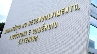 Balança comercial brasileira registra superávit de US$ 2,1 bilhões na 4ª semana de agosto