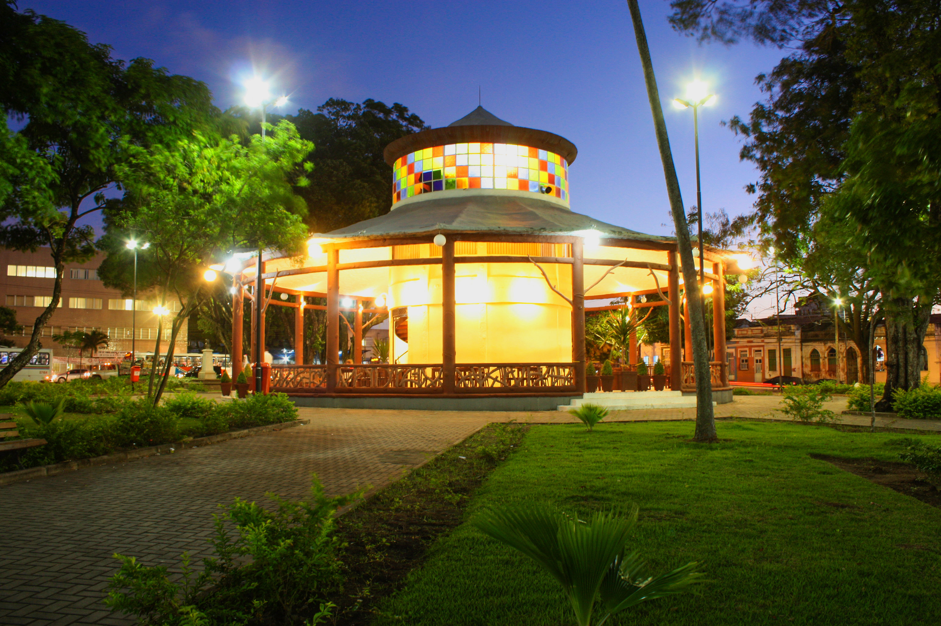 Luciano Cartaxo inaugura Centro Cultural no Pavilhão do Chá