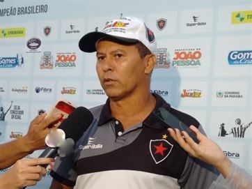 Ramiro Sousa assume comando técnico do Botafogo após saída de Ademir Fonseca