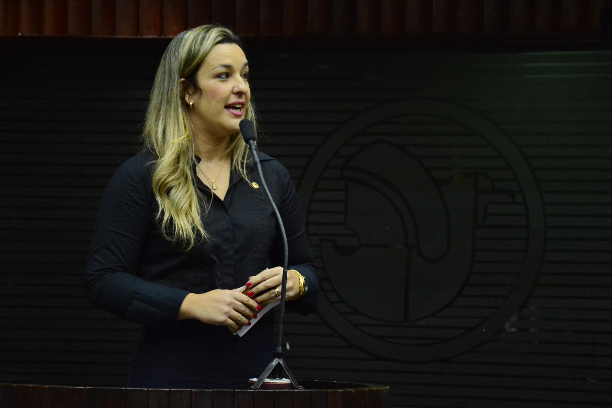 Camila Toscano pede informação ao Estado sobre situação do prédio do antigo Paraiban, que está abandonado