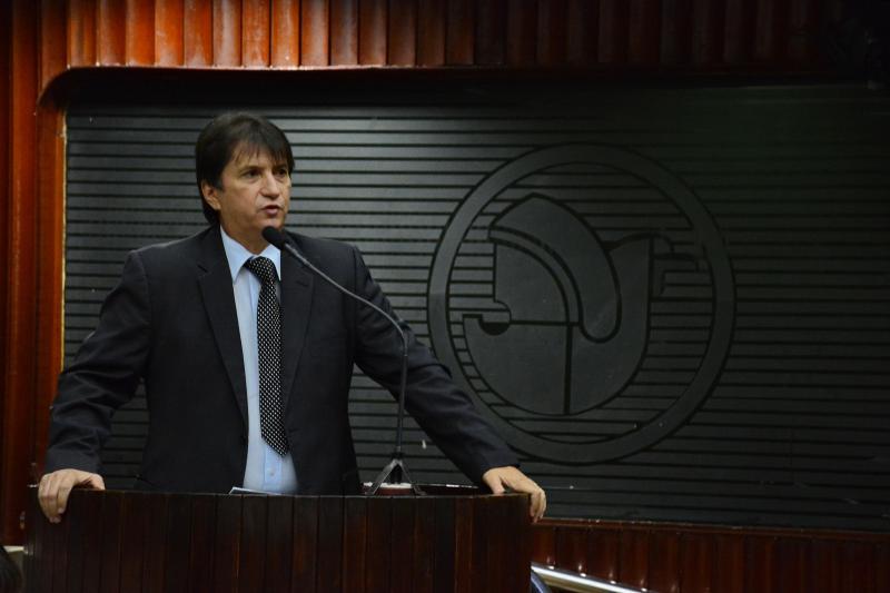 Deputado Janduhy atribui a redução do duodécimo pelo governo à Justiça como causa pelo fechamento de comarcas na PB