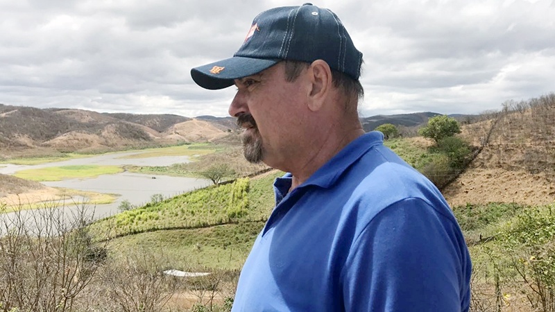 Jeová lidera Caravana das Águas em visita técnica, audiência pública e ato político no primeiro dia de atividades