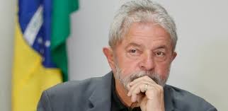 EM CASA: Ministério Público encaminha parecer ao STJ e diz que Lula tem direito a progredir para regime semiaberto
