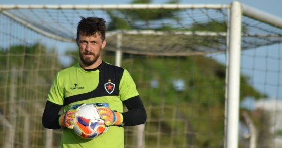 Técnico Ramiro Souza veta goleiro Michel Alves para o jogo desta sexta contra o ASA