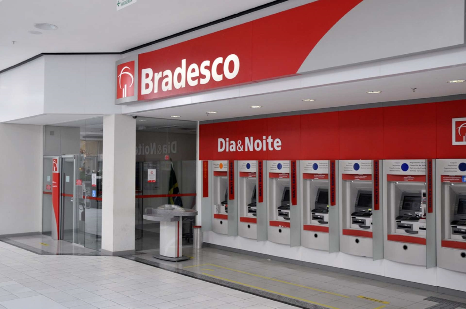 Termina hoje prazo para servidor estadual decidir a agência do Bradesco para recebimento de salário