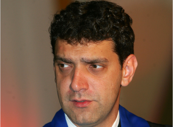 Polícia do governo do PSDB de São Paulo afasta delegado que fez buscas na casa do filho de Lula