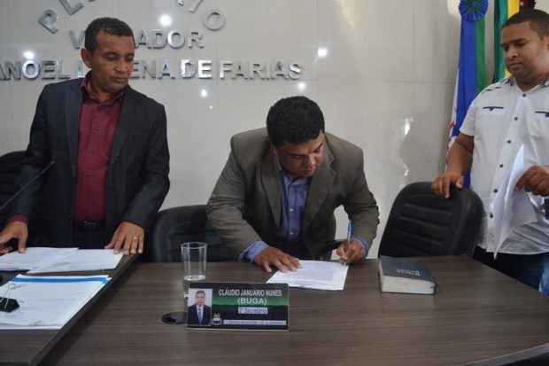 Novo prefeito de Alhandra, Lêdo Salvino, mantém no cargos nomeados por Renato Mendes