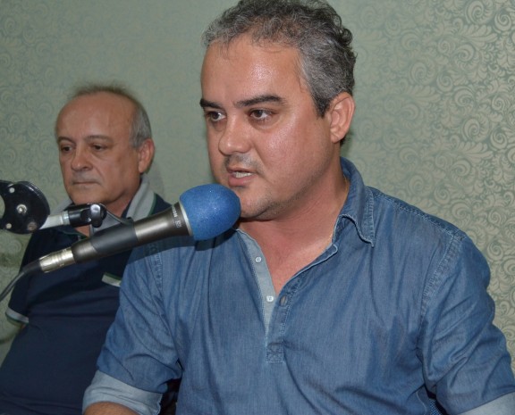 Justiça cassa mandato do prefeito de Alhandra, Renato Mendes, e determina posse imediata do vice