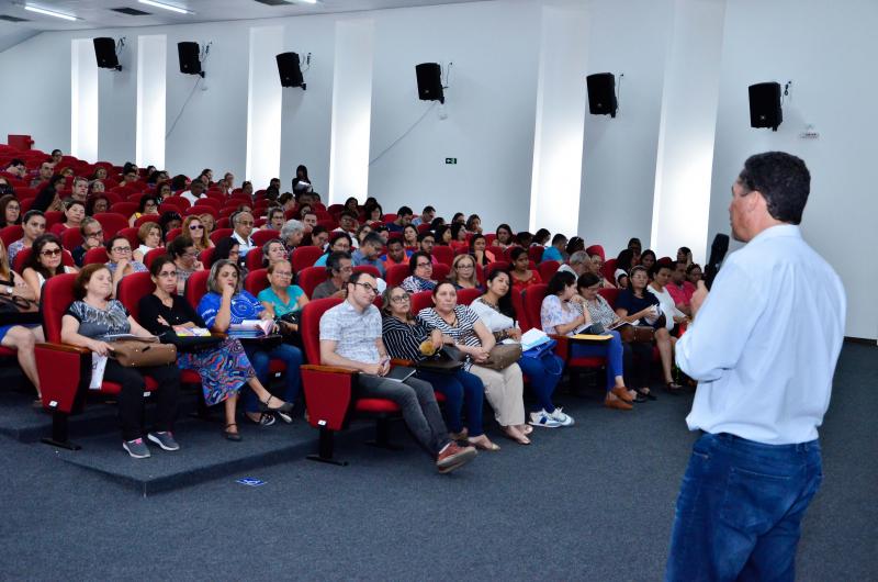 Secretaria de Educação do Estado reúne diretores de escolas da 1ª Regional para apresentar resultado do SOMA