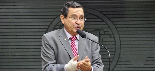 Deputado Anísio Maia diz que não vota em "golpista" e que repudia acordo do PT com o PMDB para 2018