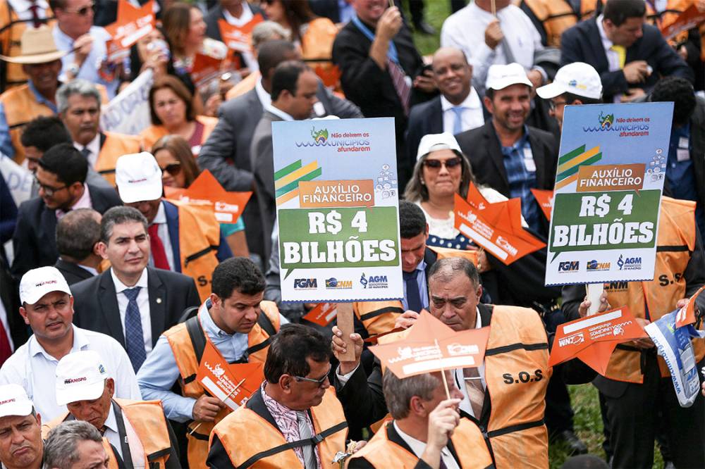 Gasto com servidor público no Brasil provoca desequilíbrio, aponta levantamento do Banco Mundial