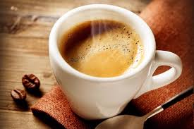 Pessoas que bebem café apresentam saúde melhor em pesquisa, constata estudos