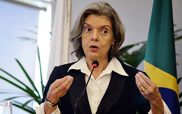 Ministra Cármen Lúcia planeja dar mais rapidez às investigações da Lava-Jato
