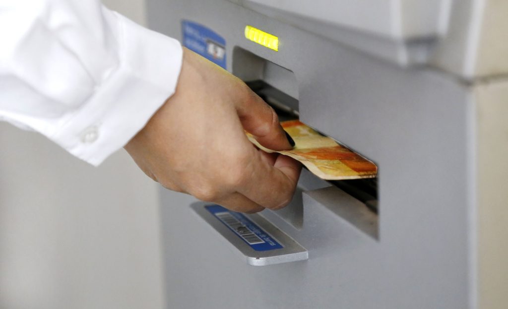 Juizes e servidores do Poder Judiciário do Rio ganham "auxílio-peru" de R$ 2.000