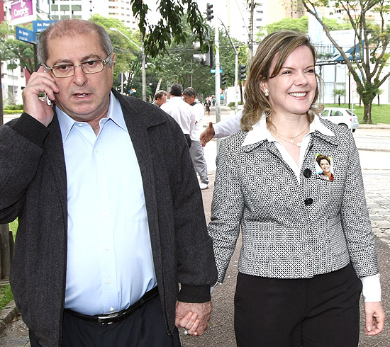 Em carta, ex-presidente Lula acusa ministro Fachin de patrocinar manobras para inviabilizar sua candidatura