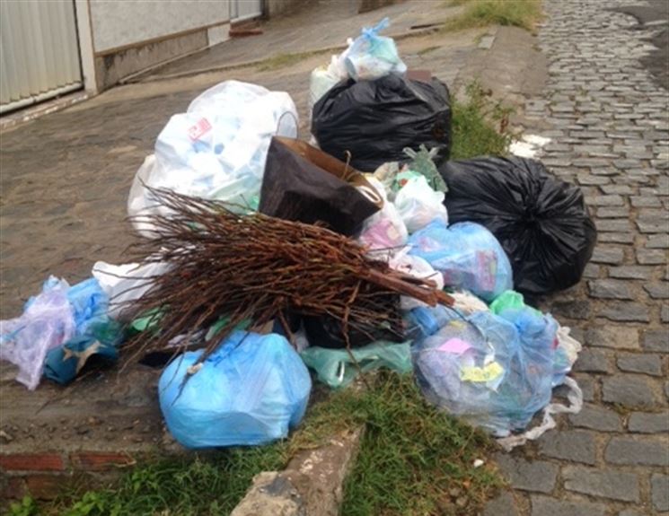 População denuncia precarização na coleta de lixos em vários bairros de João Pessoa