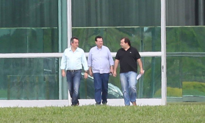 Temer reúne aliados em jantar e fala em obter 350 votos para aprovar reforma da Previdência