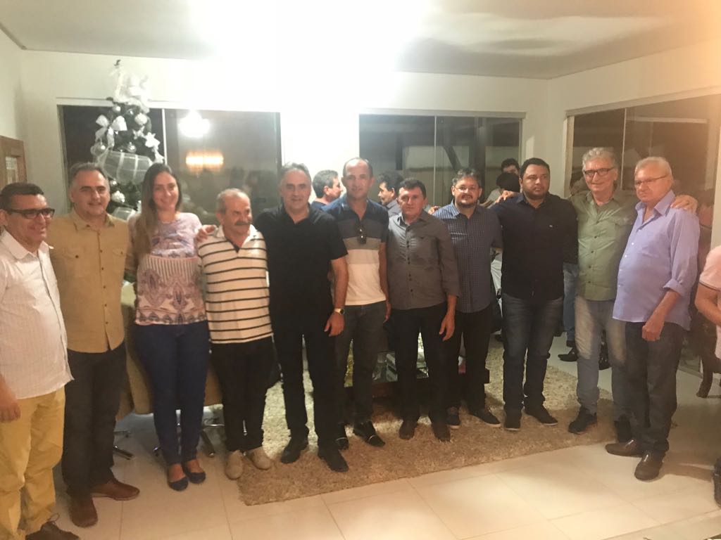 Cartaxo se reúne com lideranças políticas do Sertão e diz que a “a Paraíba precisa voltar a crescer com oportunidades para todos"