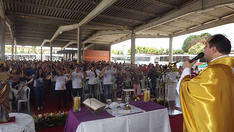 Renovação da fé e o amor ao próximo marca celebração natalina do Grupo A. Cândido
