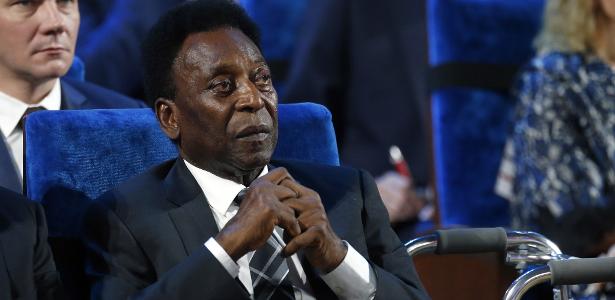 Pelé cancela viagem a Londres depois de passar mal e ser hospitalizado em São Paulo