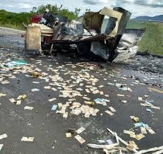 Gang da Dinamite explode carro forte em estrada de São José do Sabugi-PB na divisa com o RN