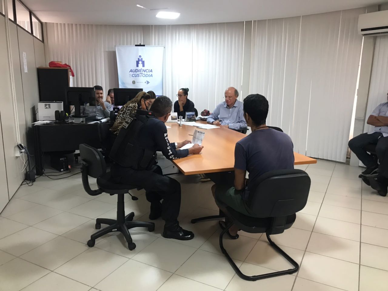 Realizada no Fórum Criminal da Capital 1ª audiência de Custódia crimes militares na PB