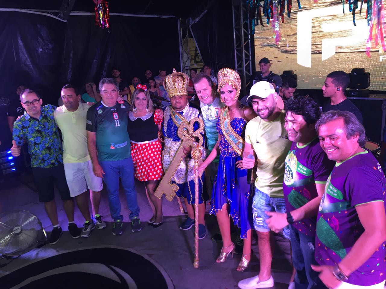 Deputado Lindolfo participa da abertura do carnaval de Sousa