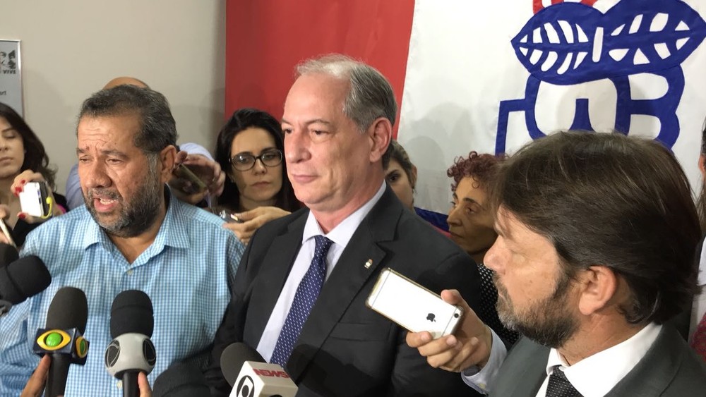 CORRIDA SUCESSÓRIA:  PDT lança pré-candidatura de Ciro Gomes à Presidência da República