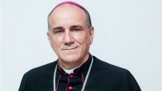 Bispo de Formosa (GO) é preso por suspeita de ligação com esquema de desvios de R$ 2 milhões de dízimos e doações