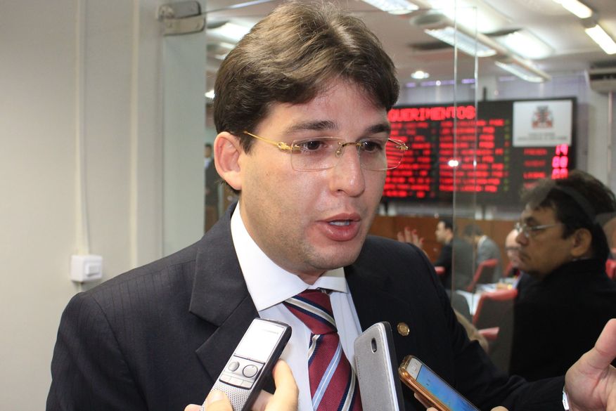 Líder Minalez Neto diz que Cartaxo segue firma na prefeitura e não deve aceita apelo para ser candidato ao governo do Estado