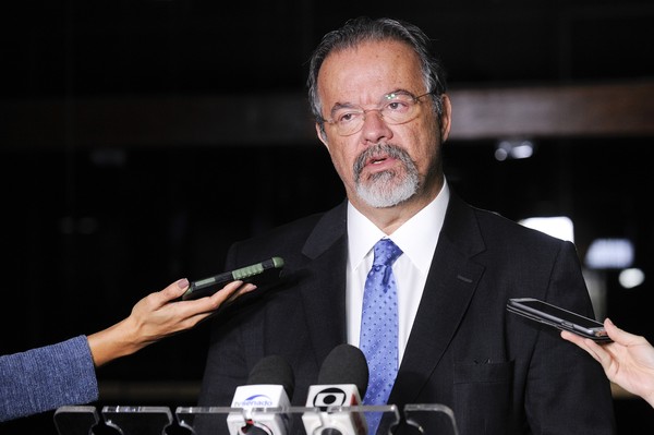 Ministro Raul Jungmann revela que munição usada na execução de vereadora Marielle Franco foi roubada nos Correios da Paraíba