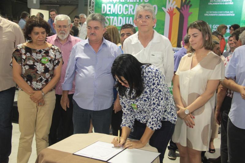 Governador Ricardo libera mais de R$ 1 milhão em créditos do Empreender PB na plenária do ODE de João Pessoa e CG