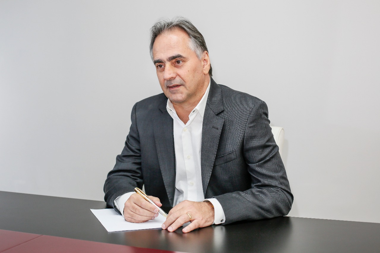 Candidato ao governo pela oposição, Lucélio Cartaxo comemora apoio do PSDB