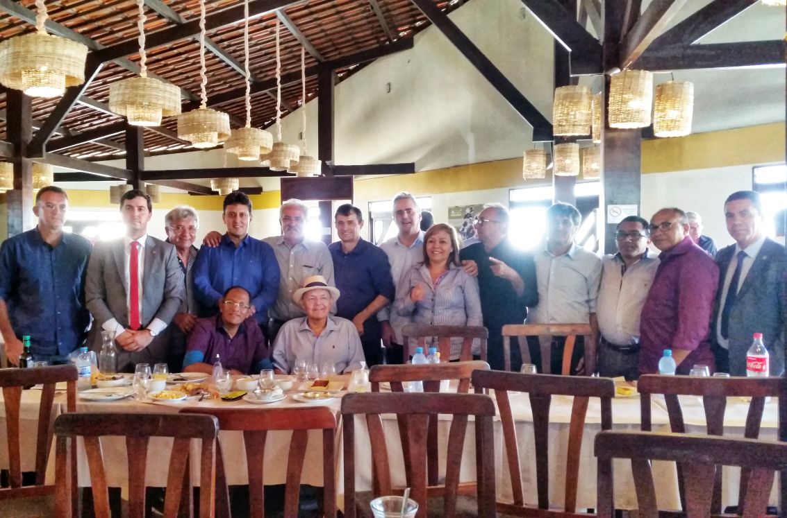 Lucélio Cartaxo tem encontro com Romero Rodrigues e representantes do PSD, PSDB e vereadores de Campina Grande