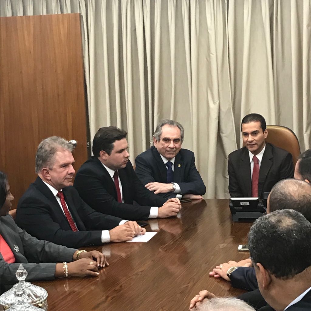 Deputados Nabor Wanderley e Hugo Mota deixam o MDB e se filiam no PRB